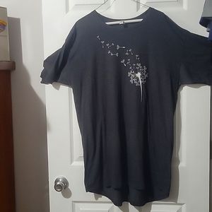 Short sleeve pullover t-shirt tunic gray with dandelion print
